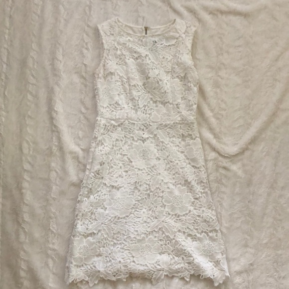 White Lace Sleeveless Dress - Picture 3 of 4